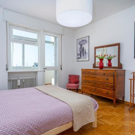 Udine Viale Venezia Huge Red Apartment Экстерьер фото